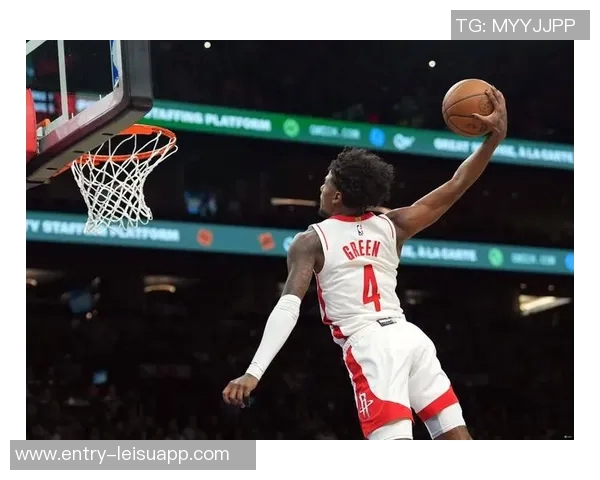 杰伦格林手感回暖表现亮眼16投7中贡献20分4板4断但失误也不少